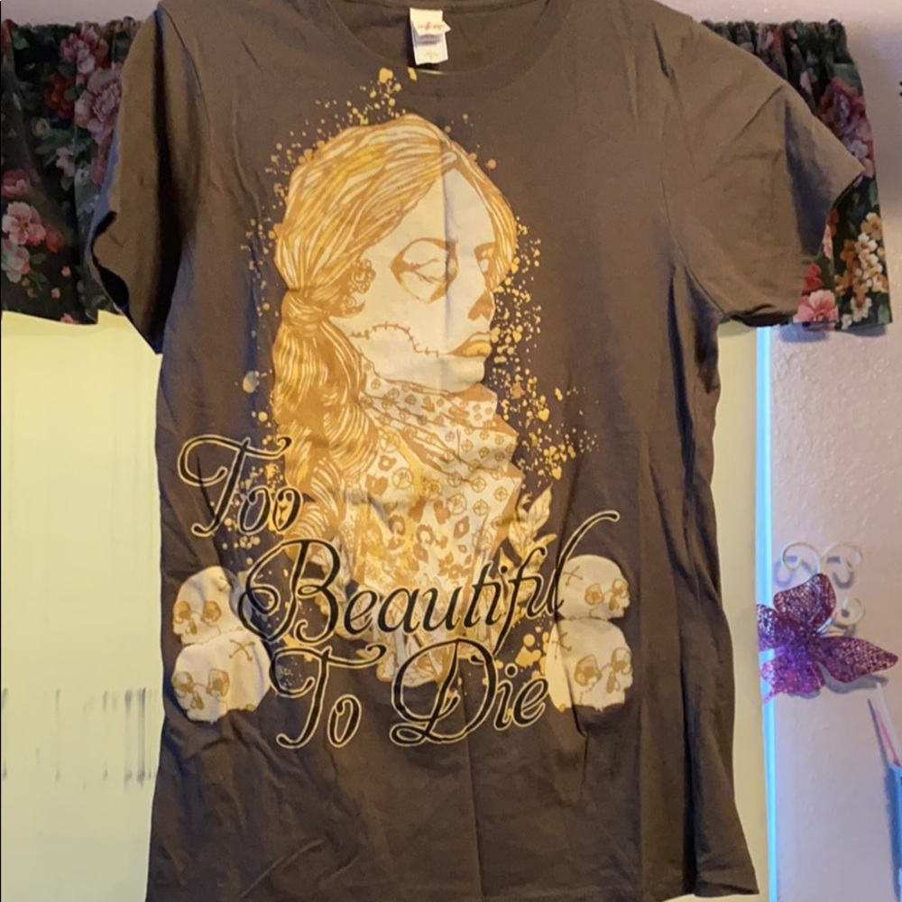 Ladies T-shirt